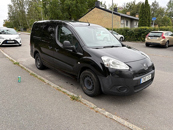 Peugeot Partner 2 of 7