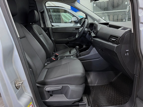 Volkswagen Caddy Maxi 6 of 12