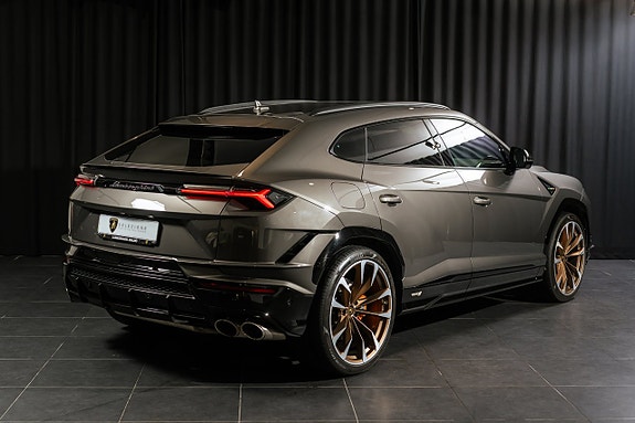 Lamborghini Urus 9 of 20