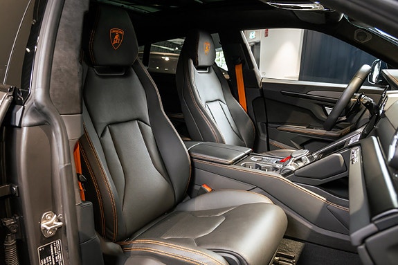 Lamborghini Urus 20 of 20