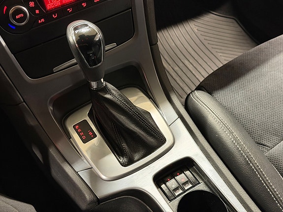 Ford Mondeo 16 of 16