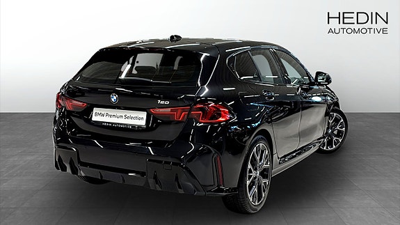 BMW 120 2 of 9