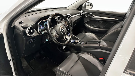 MG ZS 5 of 19