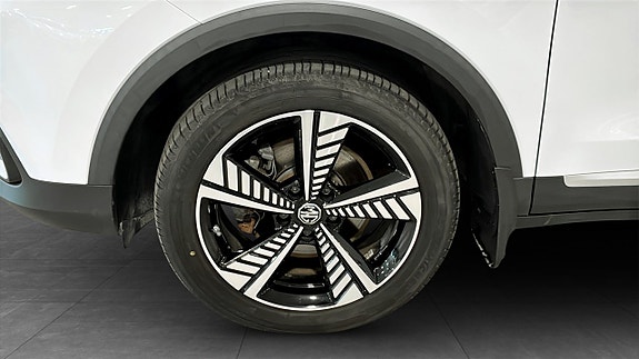MG ZS 9 of 19