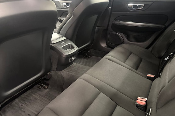 Volvo V60 12 of 21