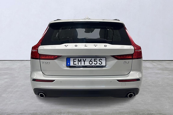 Volvo V60 5 of 21