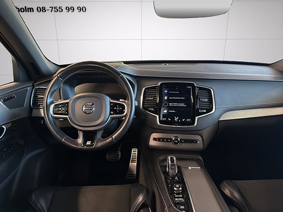 Volvo XC90 13 of 28