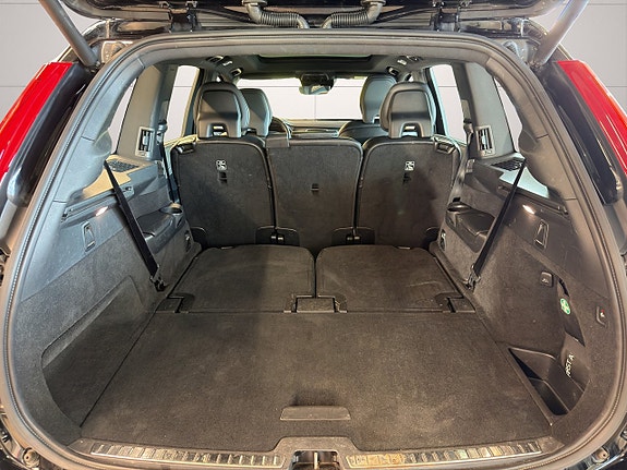 Volvo XC90 23 of 28