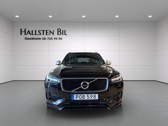 Volvo XC90 3 of 28