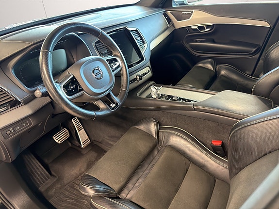 Volvo XC90 9 of 28