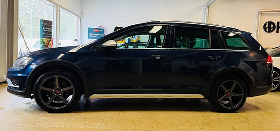 Volkswagen Golf Alltrack 5 of 23