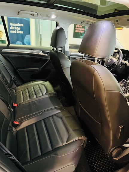Volkswagen Golf Alltrack 20 of 23