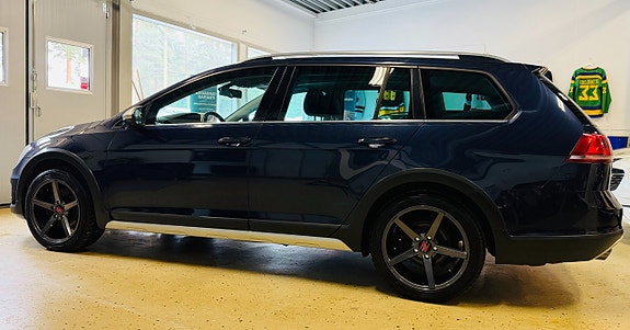 Volkswagen Golf Alltrack 6 of 23