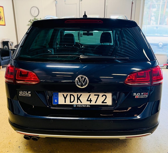 Volkswagen Golf Alltrack 9 of 23