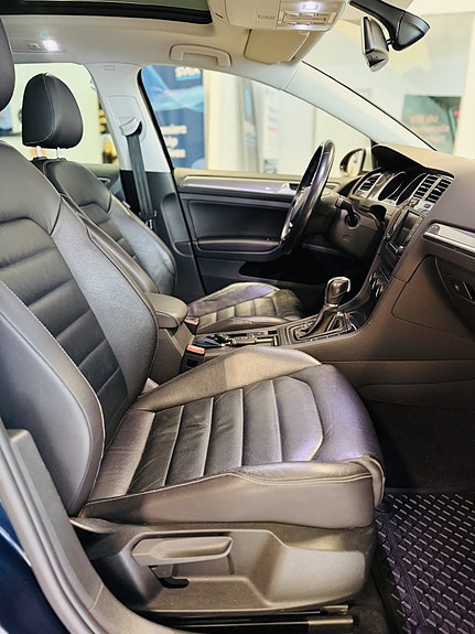 Volkswagen Golf Alltrack 22 of 23