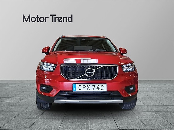 Volvo XC40 5 of 18