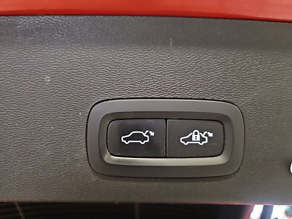 Volvo XC40 14 of 18