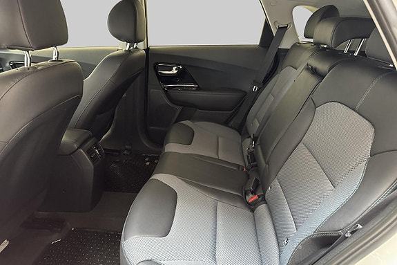 Kia e-Niro 9 of 18