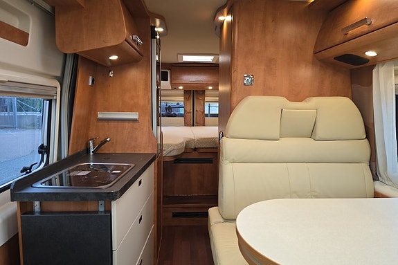 Malibu Carthago 640 LE 177hk Litium 300Ah/Clesana/iNet X Truma/Solcell/Drag 14 of 26
