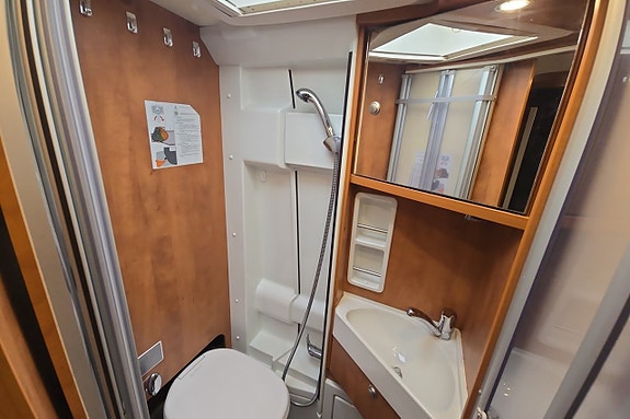 Malibu Carthago 640 LE 177hk Litium 300Ah/Clesana/iNet X Truma/Solcell/Drag 26 of 26