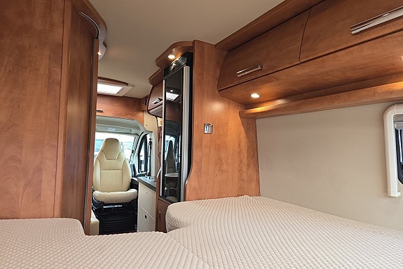 Malibu Carthago 640 LE 177hk Litium 300Ah/Clesana/iNet X Truma/Solcell/Drag 23 of 26