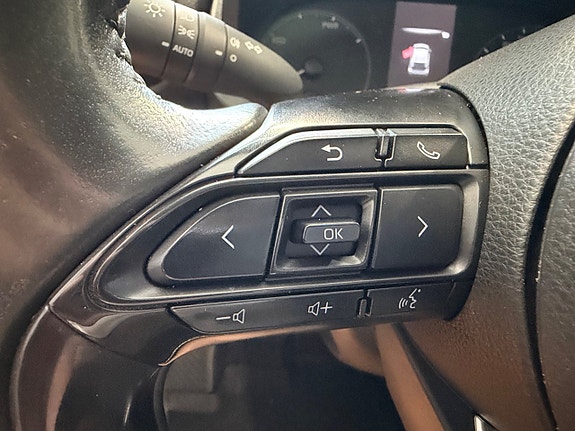 Toyota Yaris 12 of 17