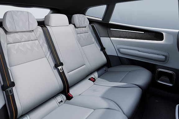 Polestar 4 16 of 20
