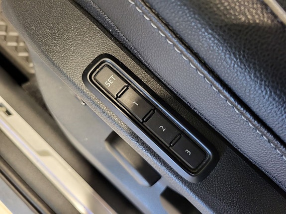 Volkswagen Tiguan 7 of 16