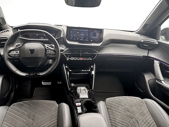 Peugeot 2008 6 of 17