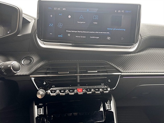 Peugeot 2008 11 of 17