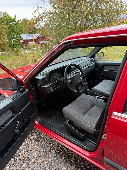Volvo 740 5 of 7