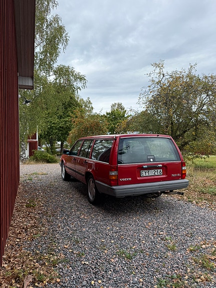Volvo 740 4 of 7