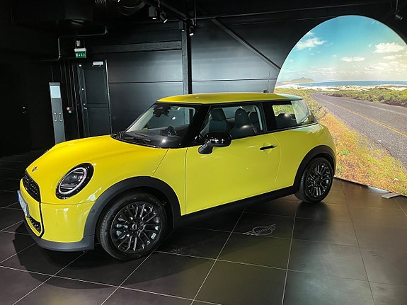 MINI Cooper C 3 of 12