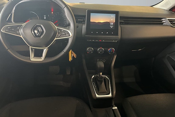 Renault Clio 12 of 15