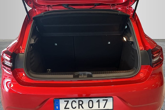 Renault Clio 9 of 15