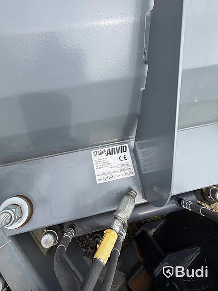 JCB Hjullastare 403 år 2020 Med tillbehör Pla... via auktion 7 of 27