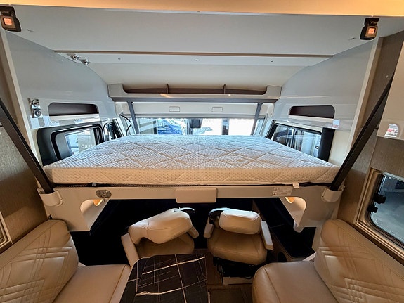 Bürstner Elegance I 910 G / Mercedes / ALDE / Hydraulben / AC / Lithium / iNDUS 29 of 30
