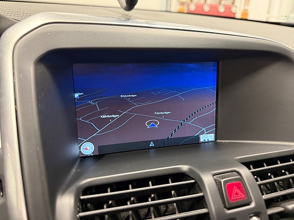 Volvo XC60 18 of 22