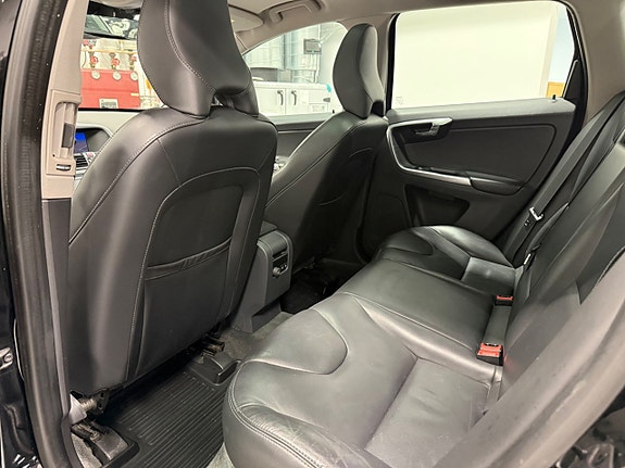 Volvo XC60 20 of 22