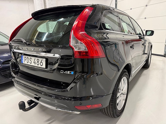 Volvo XC60 4 of 22
