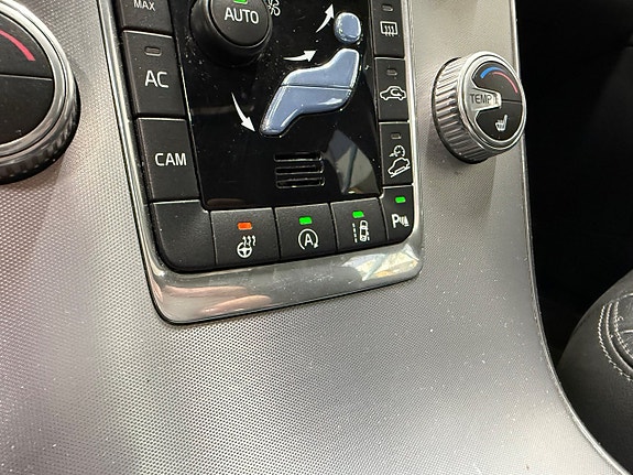 Volvo XC60 17 of 22