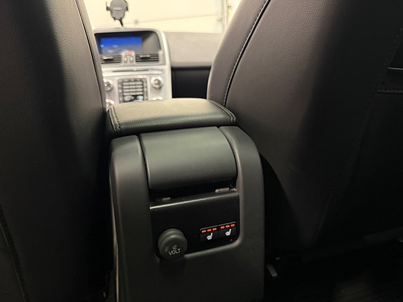 Volvo XC60 22 of 22