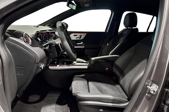 Mercedes-Benz GLA250 e 11 of 11