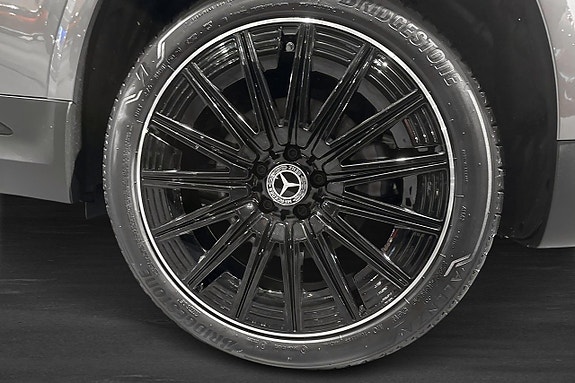 Mercedes-Benz GLA250 e 5 of 11