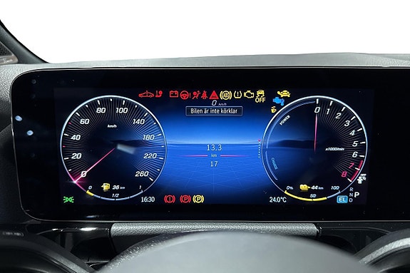 Mercedes-Benz GLA250 e 7 of 11