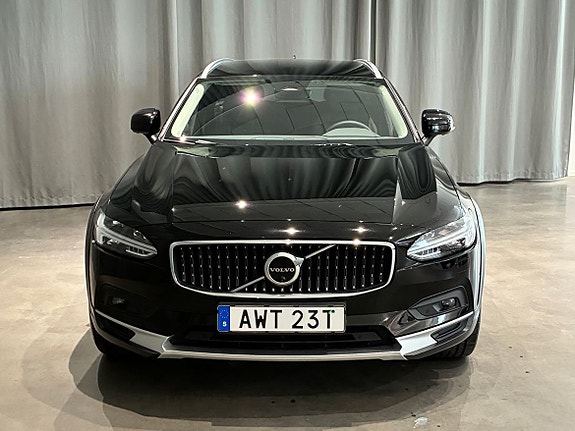 Volvo V90 Cross Country 3 of 20