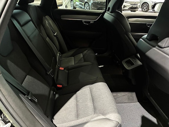 Volvo V90 Cross Country 13 of 20