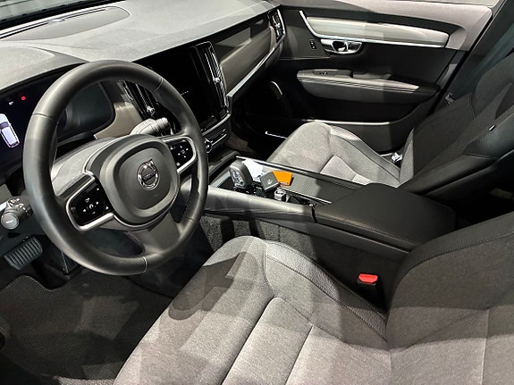 Volvo V90 Cross Country 9 of 20