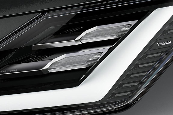 Polestar 4 7 of 20