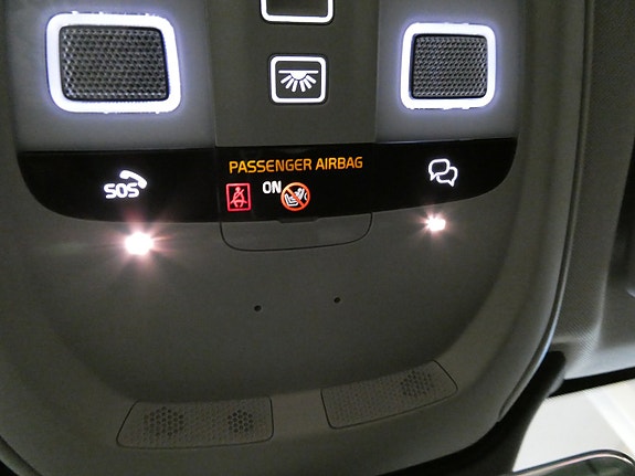 Volvo XC60 19 of 21